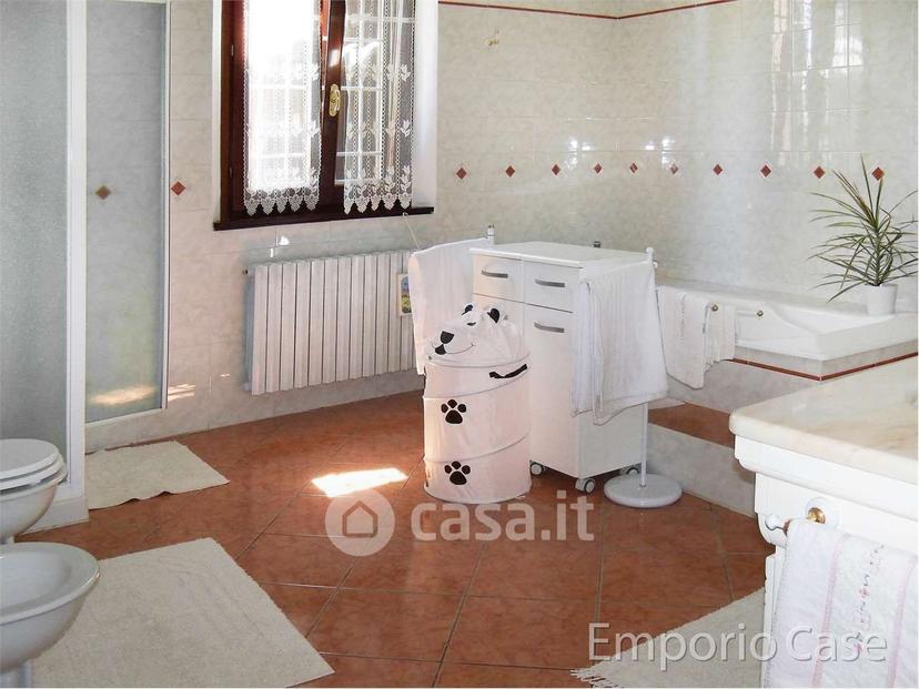 Villa in Stradello Senni — foto 4 di 18