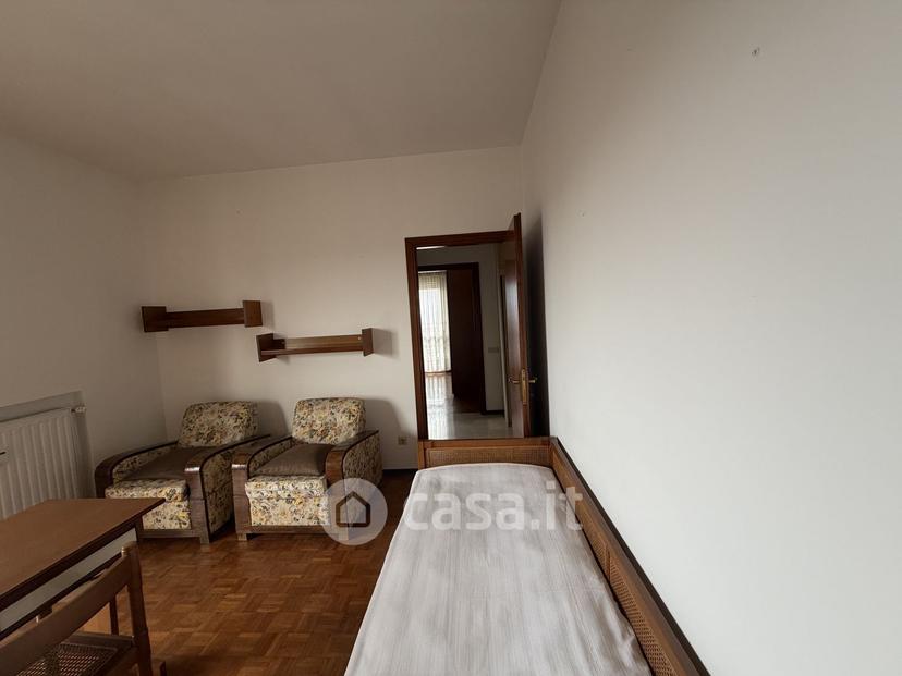 Trilocale in Via Enrico Toti 37 — foto 7 di 24