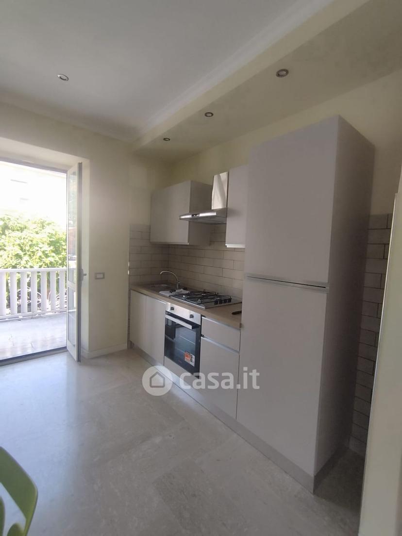 Stanza in Via degli Eroi 50 — foto 3 di 35