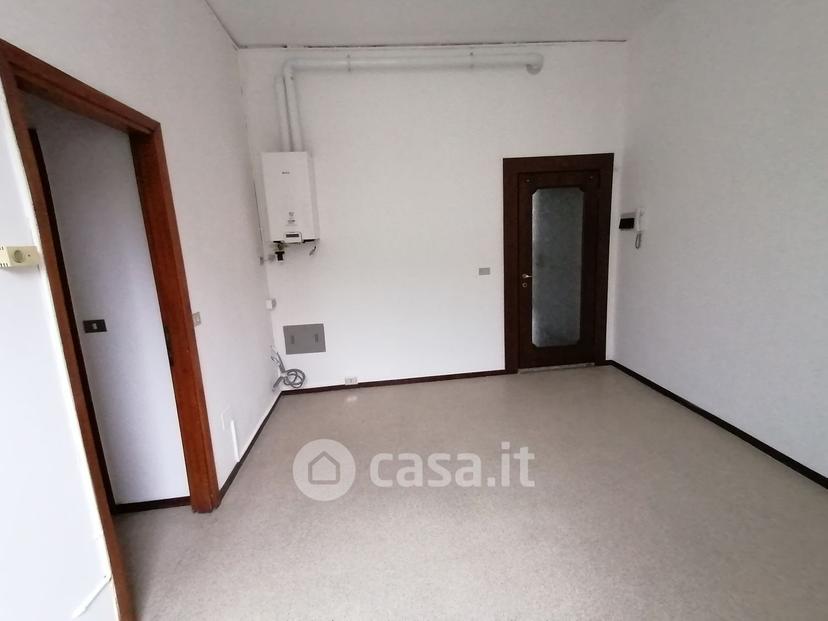 Trilocale in Via Magenta 9 — foto 19 di 20