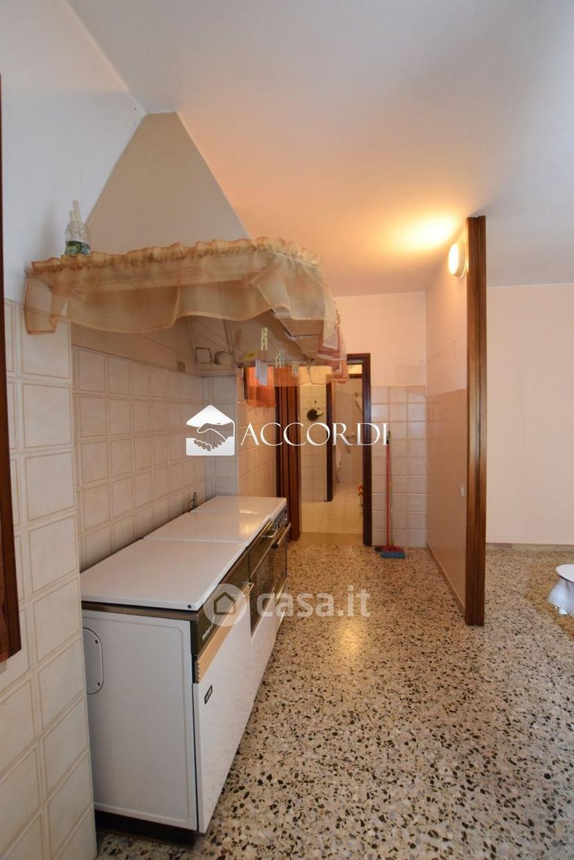 Villa in Via Schiavonesca Nuova — foto 10 di 22