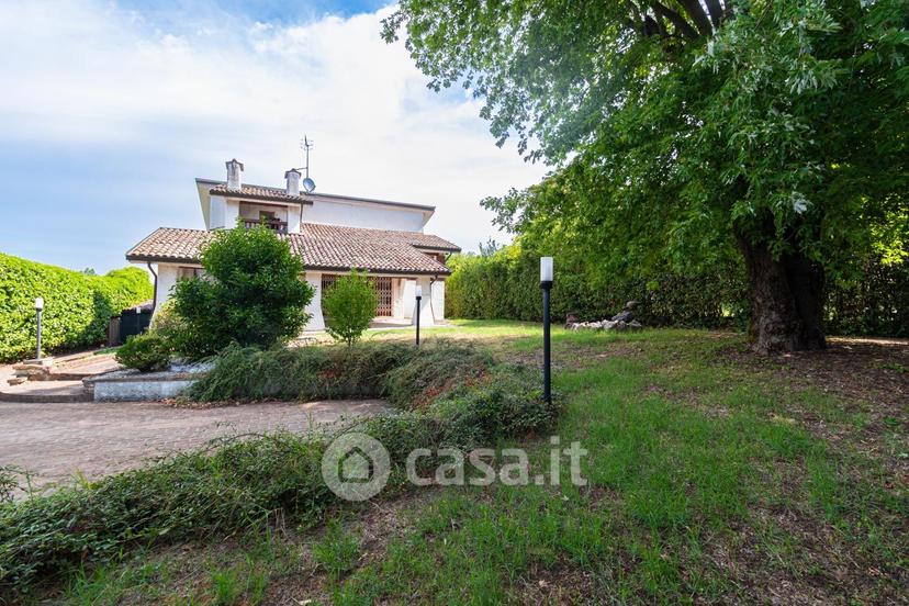 Villa in Via della Rondella 3 — foto 40 di 57