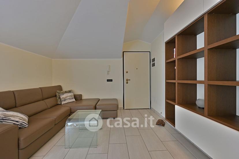 Trilocale in Via Indro Montanelli — foto 5 di 31