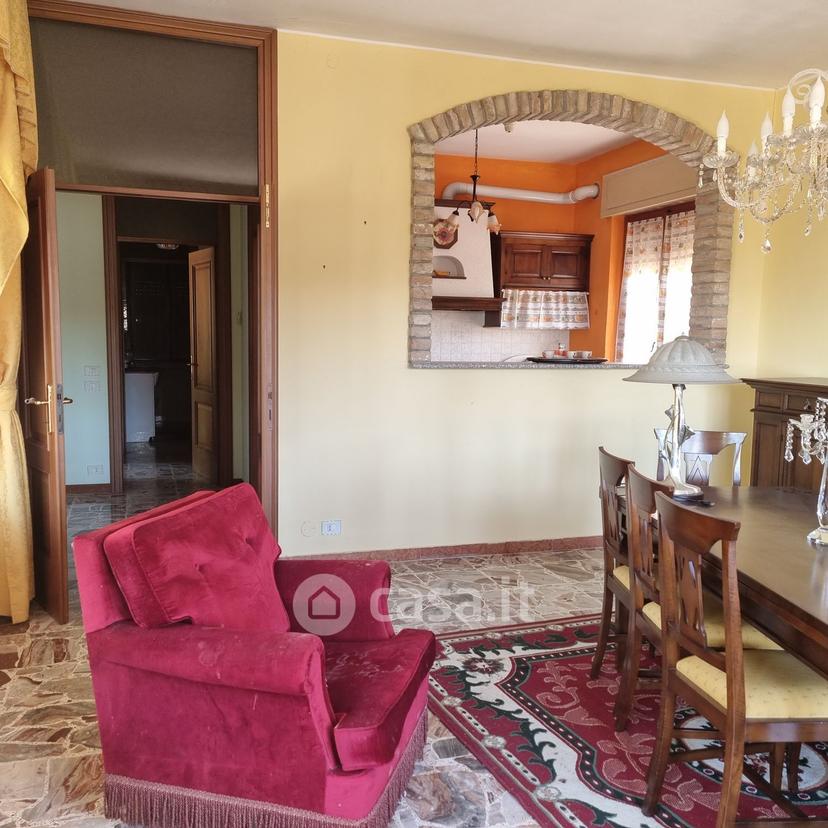 Villa in Via Alessandro Manzoni 32