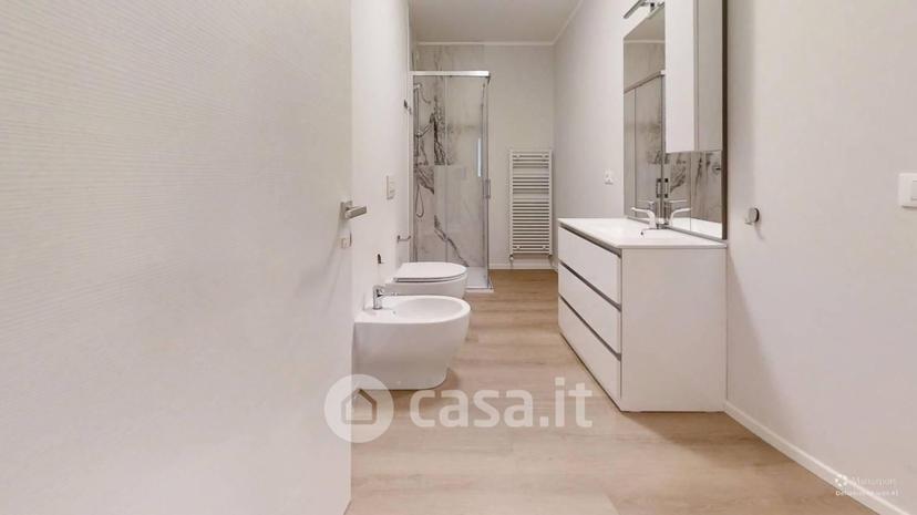 Stanza in Via Miranese 19 — foto 7 di 12