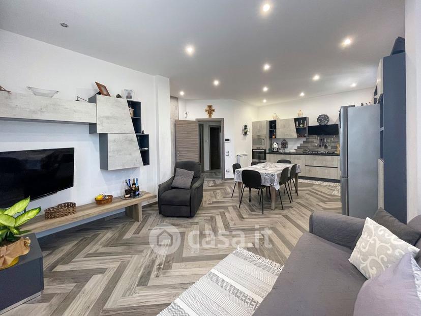 Villa in Via Giovanni Guareschi 67 — foto 9 di 115