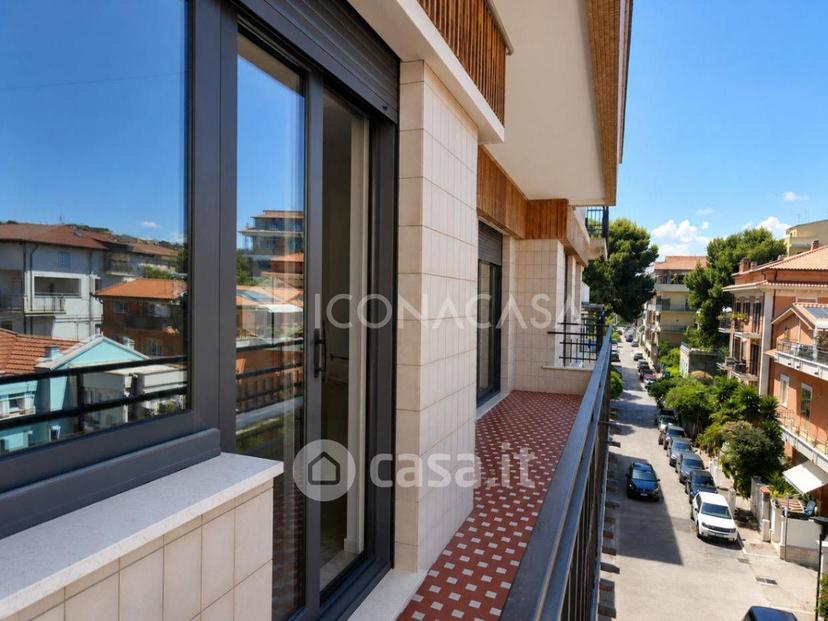 Appartamento in Viale Regina Elena — foto 5 di 43