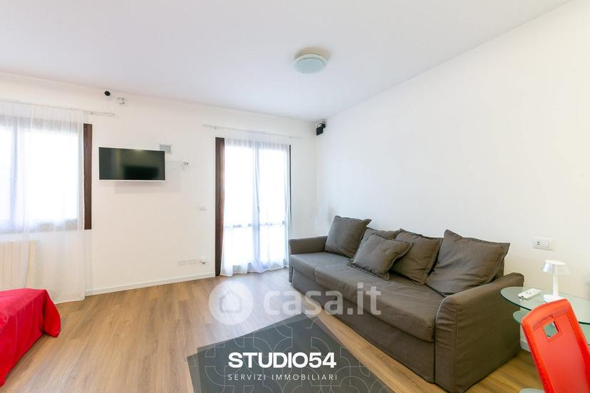 Monolocale in Via Nicolò Tommaseo 15 — foto 32 di 37