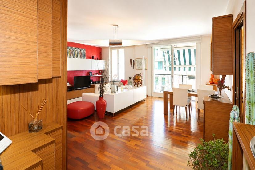 Trilocale in Via Silvio Pellico 18 — foto 11 di 35