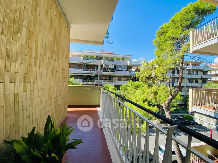 Trilocale in Viale John Fitzgerald Kennedy 78 — foto 11 di 34