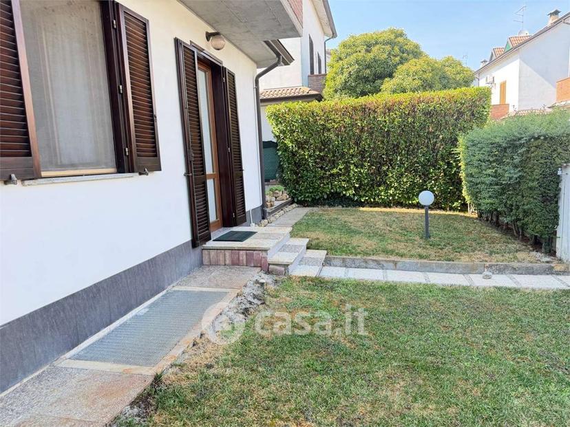Villa in Via Cristoforo Colombo — foto 30 di 45