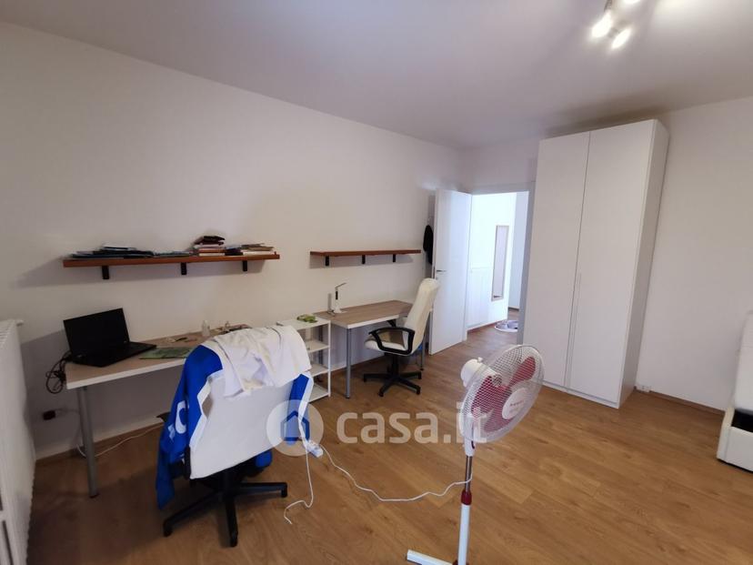 Stanza in Via Gioacchino Rossini 52 — foto 4 di 16