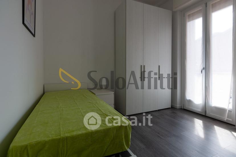 Stanza in Via Madonna delle Rose 11 — foto 4 di 22