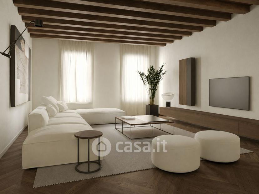 Trilocale in Via Principe Umberto