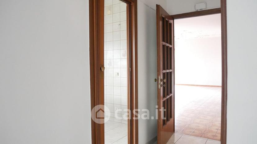Trilocale in Via Taverna Campanile 70 — foto 26 di 38
