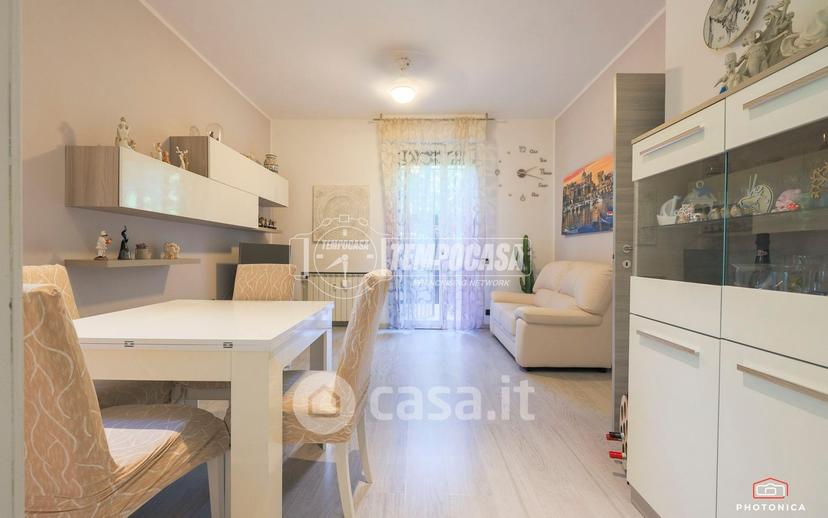 Trilocale in Via Cà Bassa — foto 22 di 34