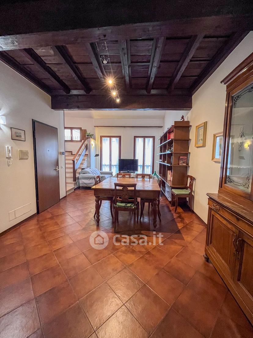 Appartamento in Via Governolo — foto 6 di 38