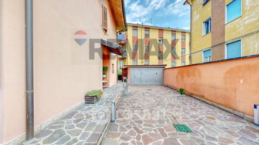Villa in Via Fratelli Rosselli — foto 58 di 74