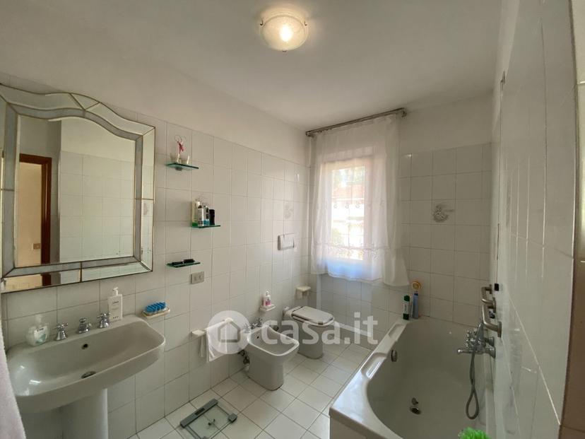 Villa in Via Sandro Pertini — foto 33 di 37