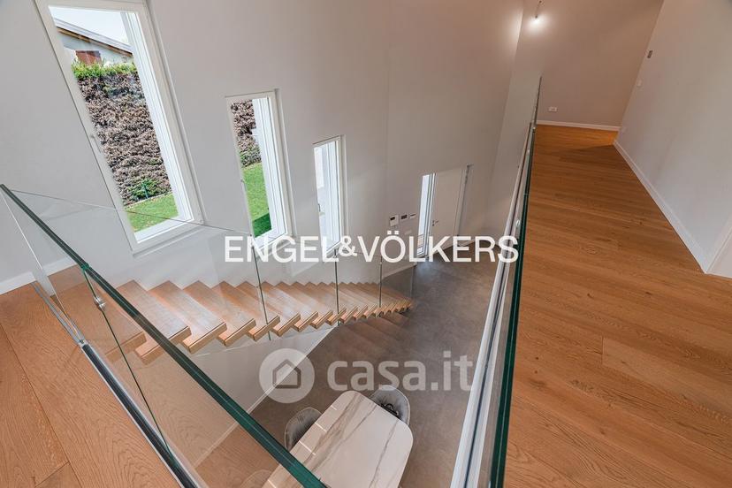 Villa in Via del Borgo 2 — foto 8 di 33