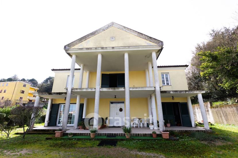 Villa in Via Giacomo Puccini — foto 27 di 38