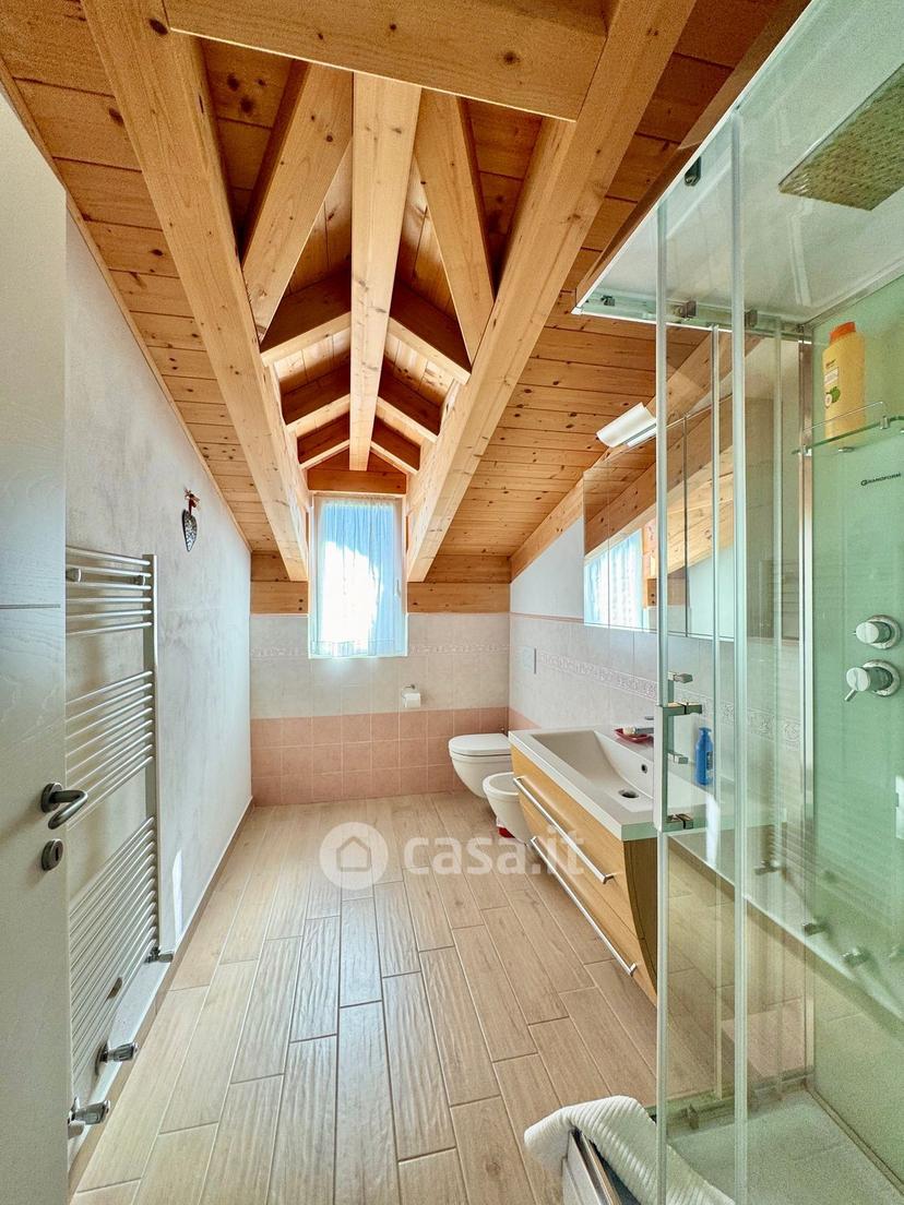 Villa in Via delle Scuole — foto 62 di 73