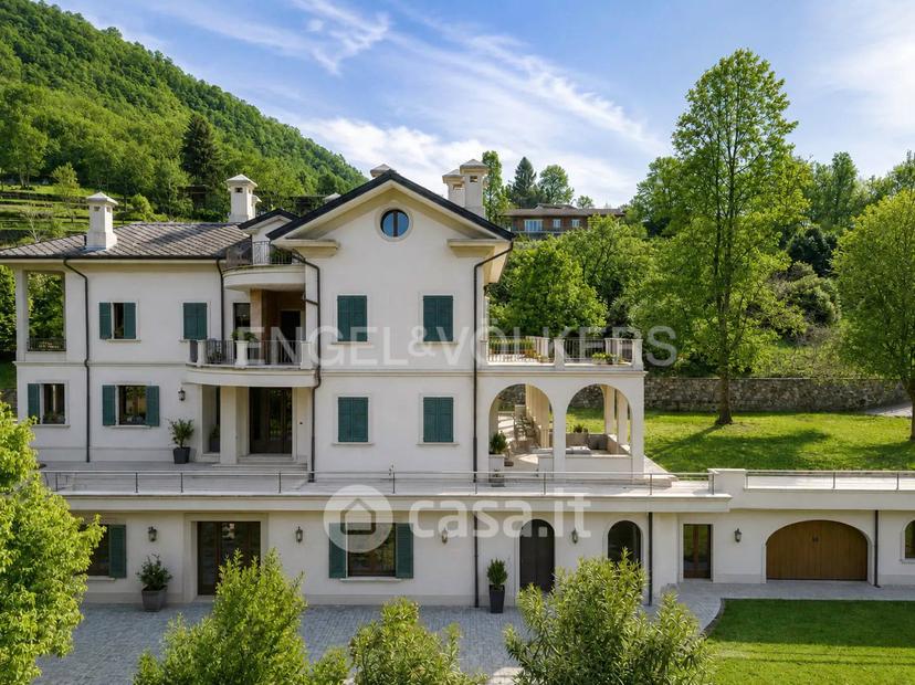 Villa in Via Crabbia — foto 22 di 30