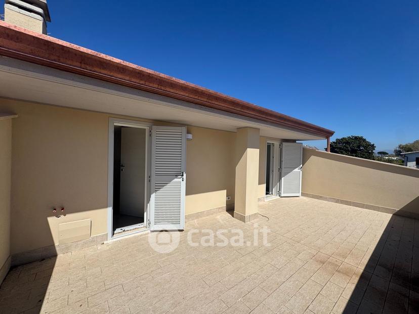 Villa in Via Terracina 58 — foto 6 di 61