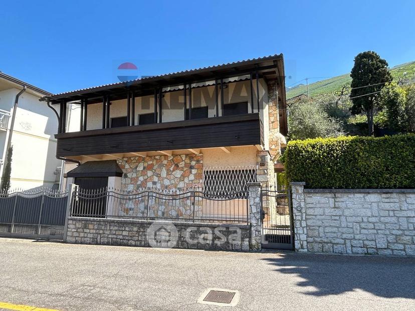 Villa in Via Lavesino — foto 3 di 45