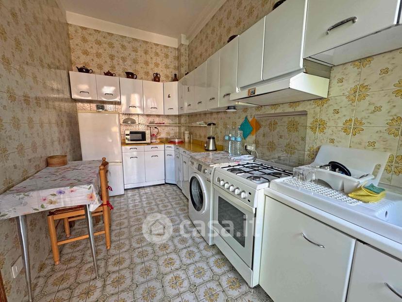 Quadrilocale in Via Tiziano 1 — foto 6 di 35