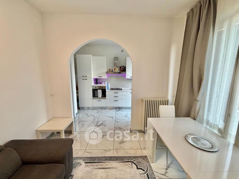Trilocale in Via Follo — foto 8 di 15