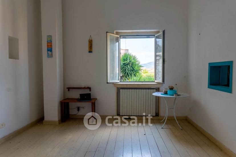 Trilocale in Via Rosmini — foto 14 di 24