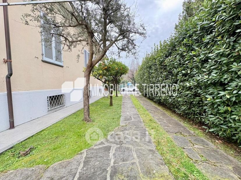 Villa in Viale Eugenio Chiesa — foto 9 di 29