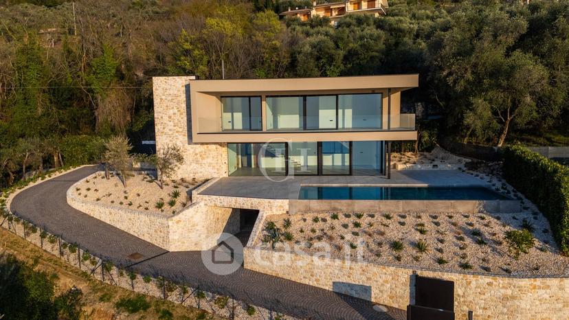 Villa in Via Gioacchino Rossini — foto 39 di 41
