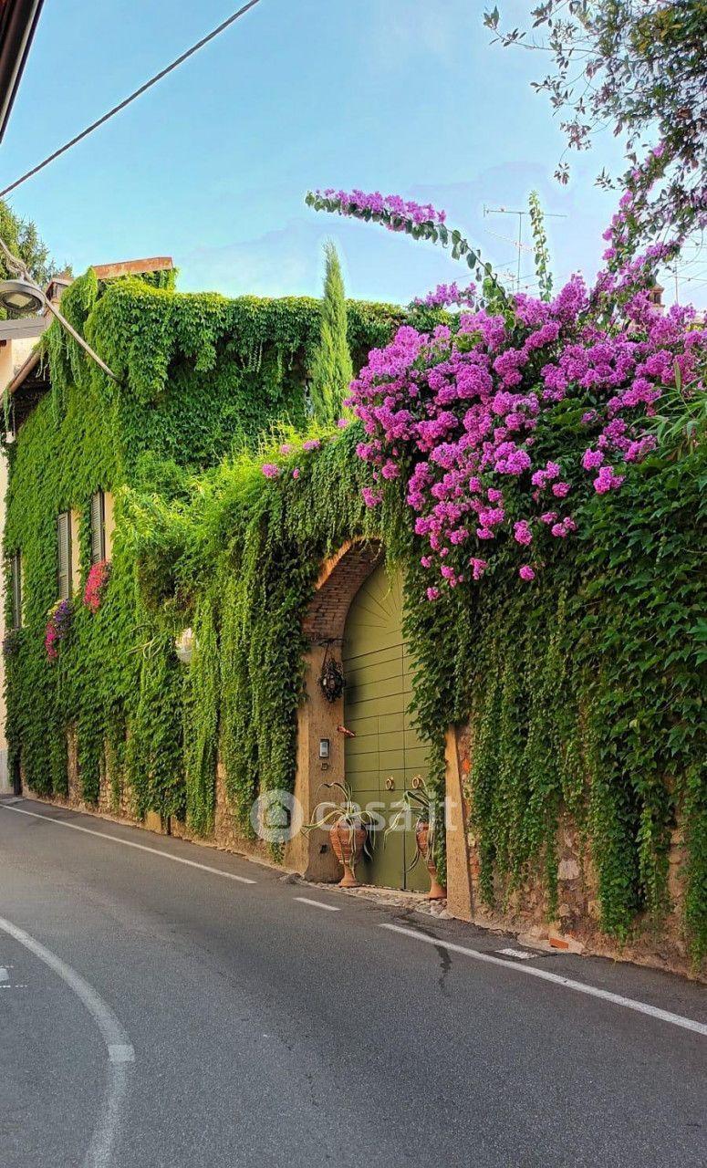 Villa in Via Barzoni — foto 3 di 12