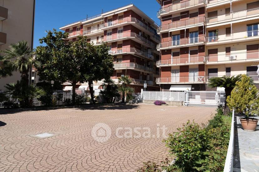Bilocale in Via Nuvolone — foto 16 di 19