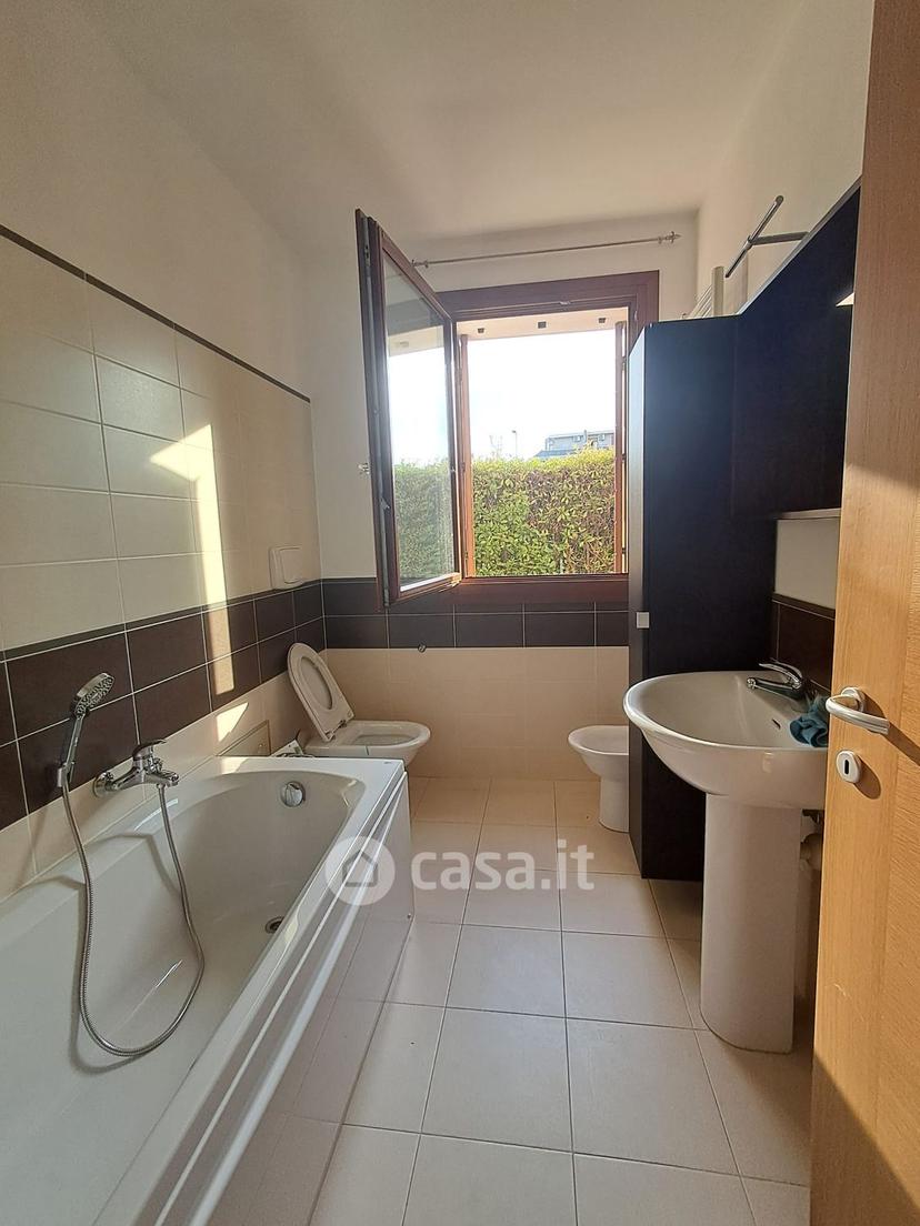 Trilocale in Via del Santo 18 — foto 10 di 15