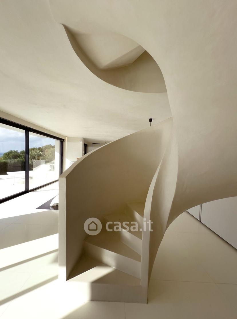 Villa in Via Torre delle Stelle — foto 3 di 26