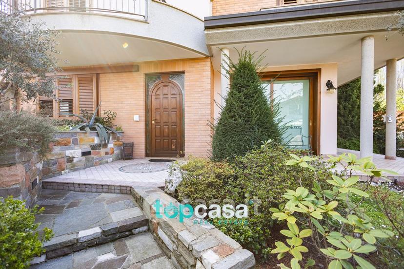 Villa in Via Eugenio Villoresi 62 — foto 4 di 40