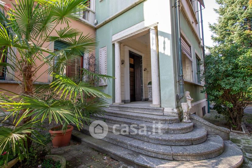 Villa in Corso Leonardo da Vinci 14 — foto 21 di 33