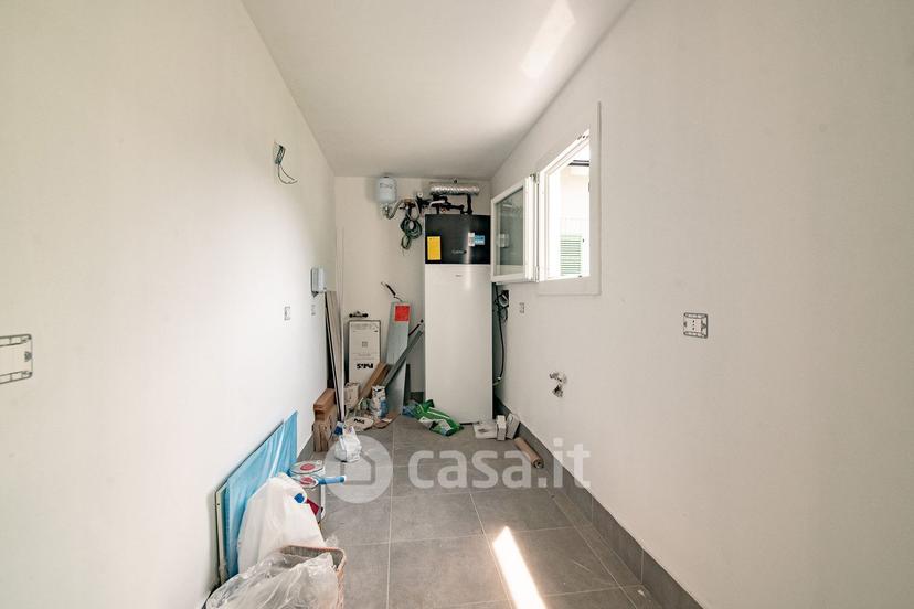 Villa in Via Mario Baratta — foto 43 di 63