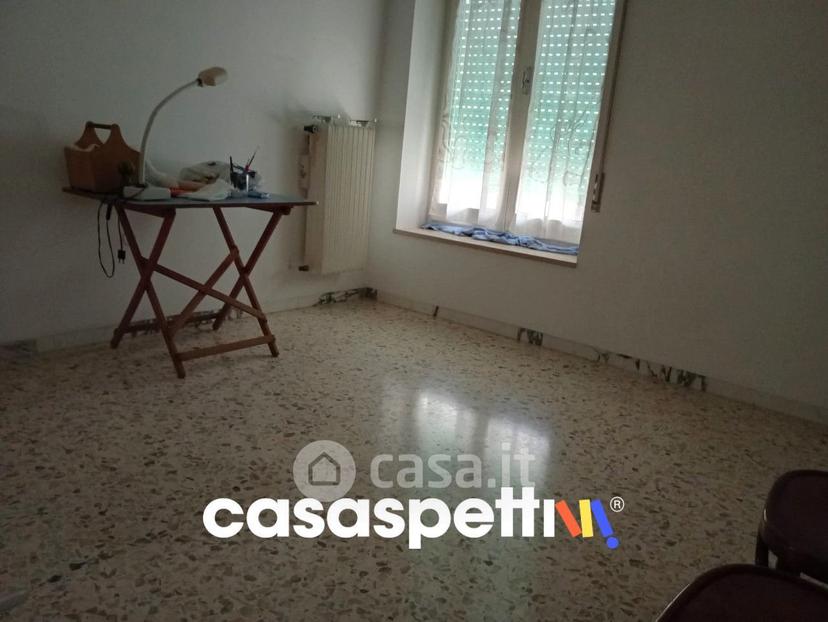 Trilocale in Via Luigi Miccoli — foto 8 di 21