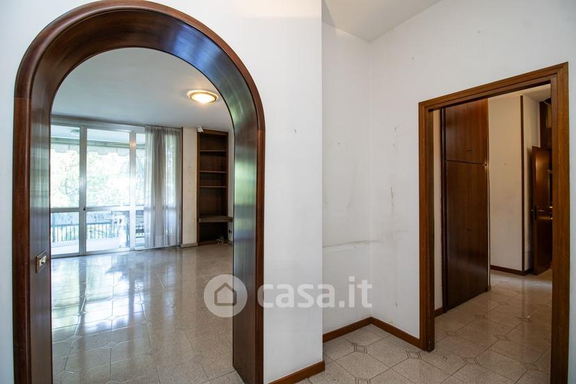 Appartamento in Via Volturno 80 — foto 20 di 43