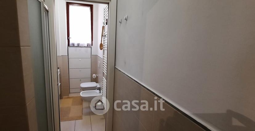 Stanza in Via Giacomo della Torre 2 — foto 12 di 15