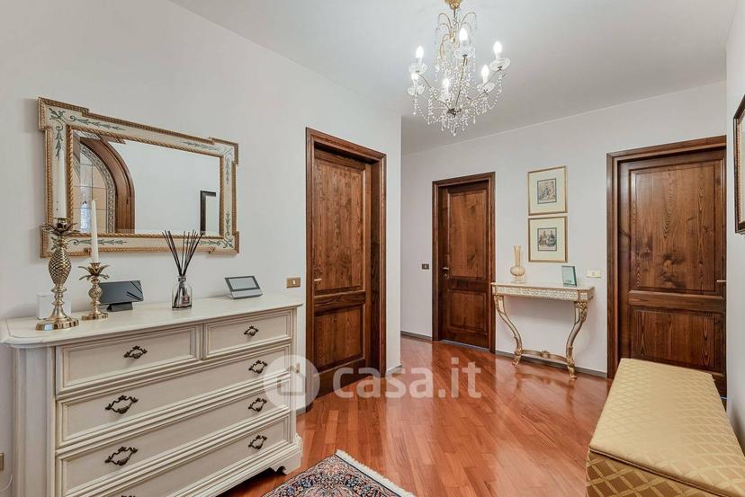 Villa in Via di Poggiarello 24 — foto 2 di 35