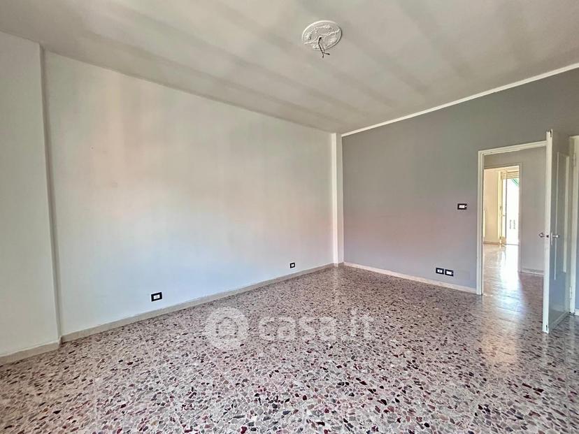 Trilocale in Via Tripoli 46
