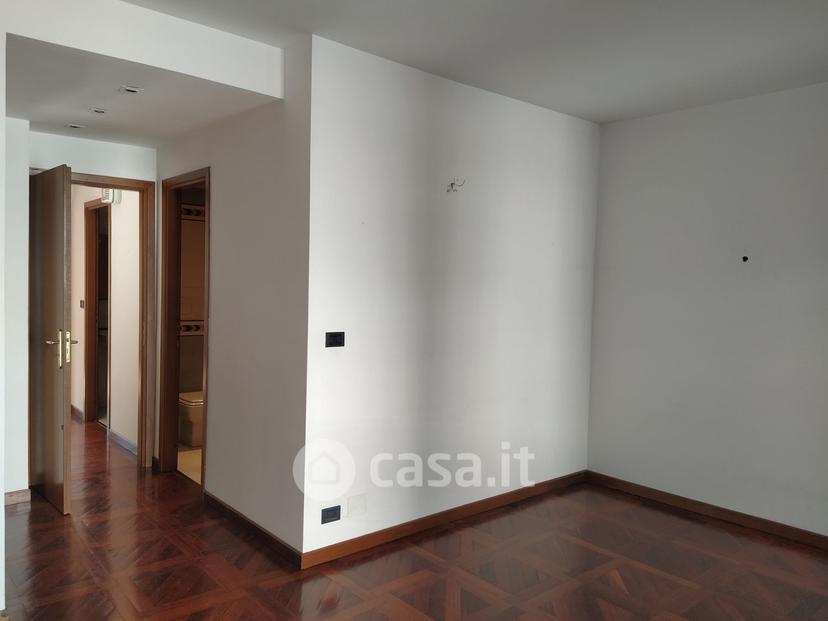 Bilocale in Corso Alcide de Gasperi 26 — foto 16 di 20