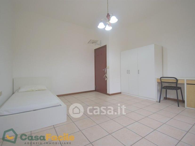 Stanza in Via Guido Marinelli — foto 4 di 6