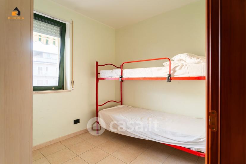 Trilocale in Via Mar Tirreno 186 — foto 9 di 29