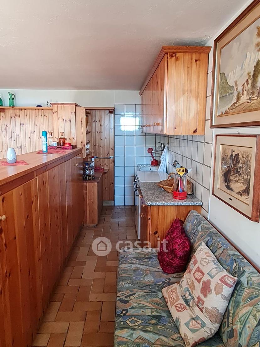 Villa in Via Fourmighè — foto 14 di 42